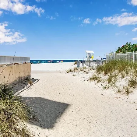 Deeded Beach Access In Heart Of Gs And 10 Min Walk To Hangout